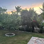 Nirvana Boutique * ダッチャ